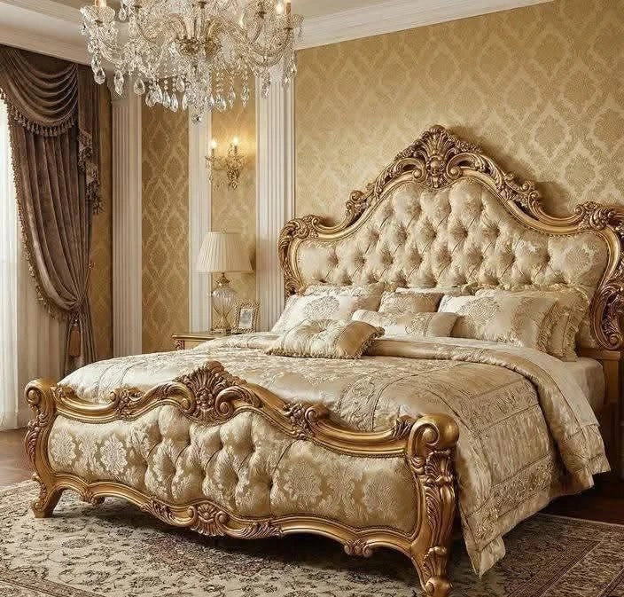 Ornate Headboard: A Professional Aesthetic of Luxury and Sophistication