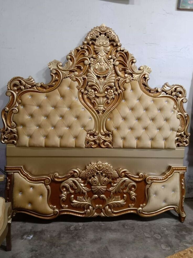 Imperial Antique Gold Carved Bed Set – High-Back Tufted Cushioning with Matching Sleigh Footboard &amp; Royal Crown Detailing